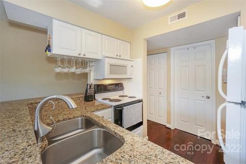 208 Northwest Dr, Davidson, NC 28036 photo 12