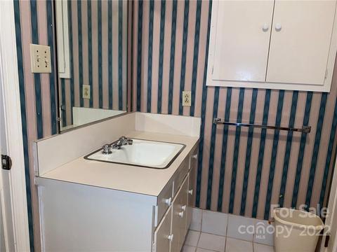 302 Moore St, Lancaster, SC 29720 photo 28