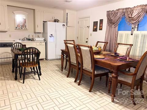 302 Moore St, Lancaster, SC 29720 photo 7