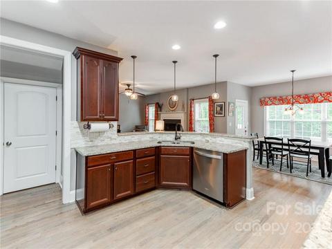 845 Arrow Point Ln, Davidson, NC 28036 photo 13