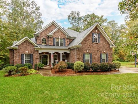 845 Arrow Point Ln, Davidson, NC 28036 photo 1
