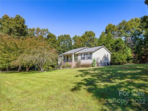 2 Wagon Trce, Flat Rock, NC 28731 photo 1
