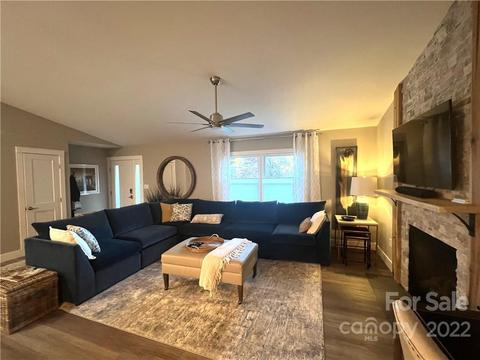16 Timberleaf Dr, Fletcher, NC 28732 photo 6
