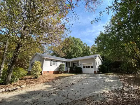 2406 Applegate Dr, Concord, NC 28027 photo 7