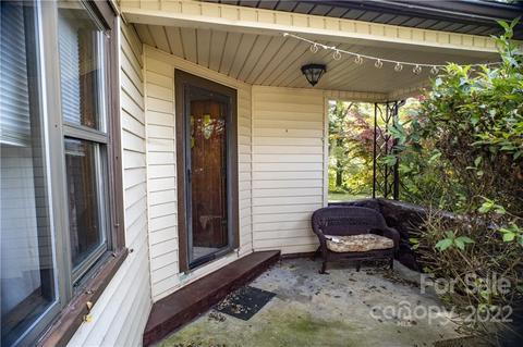 78 Evans Rd, Canton, NC 28716 photo 2