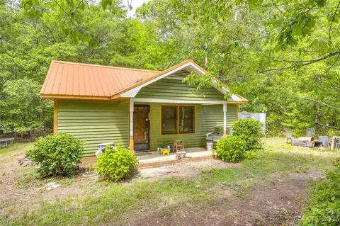 1908 Quiet Cove Ln, Stanfield, NC 28163