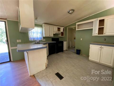 4126 Old Buff Rd, Hickory, NC 28602 photo 3
