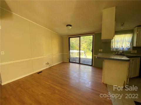 4126 Old Buff Rd, Hickory, NC 28602 photo 4