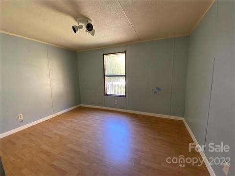 4126 Old Buff Rd, Hickory, NC 28602 photo 7