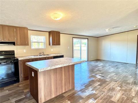 202 Trivette Rd, Harmony, NC 28634 photo 3