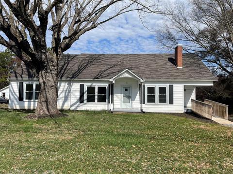 3382 Us 64 90 Hwy, Taylorsville, NC 28681