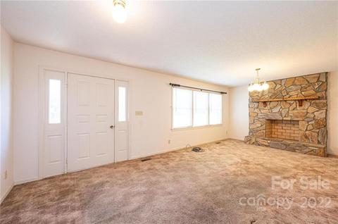 18 Cedar Forest Loop, Hickory, NC 28601 photo 5
