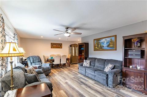 107 Pebblebrook St, Clyde, NC 28721 photo 12