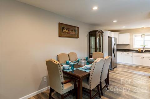 107 Pebblebrook St, Clyde, NC 28721 photo 5