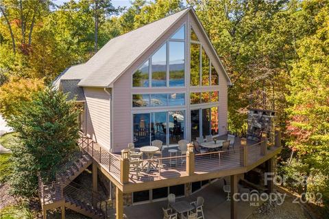 2301 Mallard Cove Dr, Nebo, NC 28761