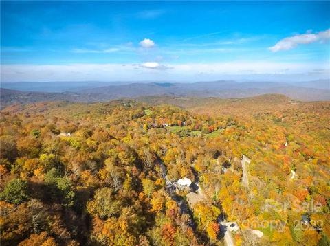 130 Village Rd, Beech Mountain, NC 28604