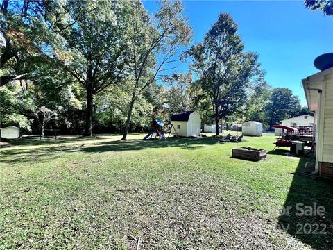 307 Gittens St, Lowell, NC 28098 photo 20