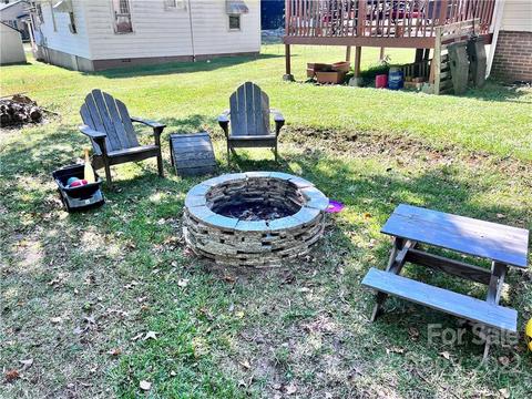307 Gittens St, Lowell, NC 28098 photo 23