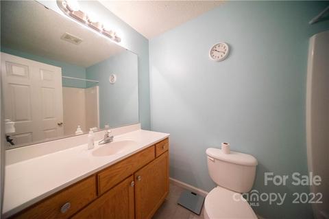 2146 Redberry Ln, Conover, NC 28613 photo 11