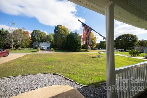 2146 Redberry Ln, Conover, NC 28613 photo 15