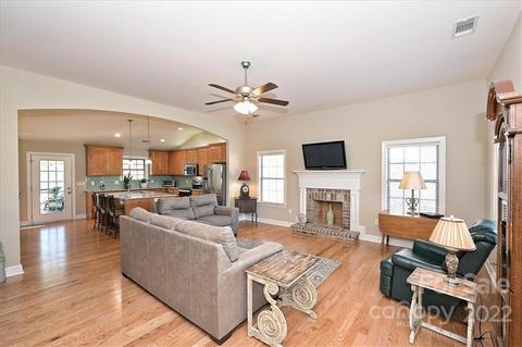 5310 Sustar Dr, Monroe, NC 28110 photo 6
