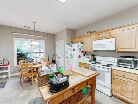 2001 Oakstone Dr, Monroe, NC 28110 photo 13