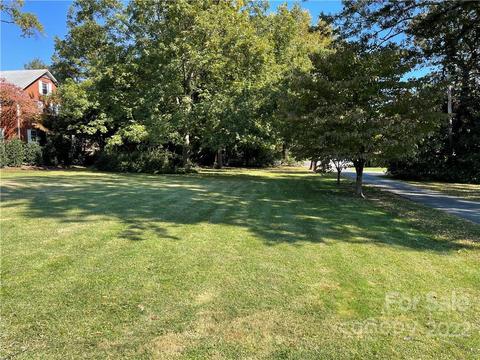 3615 Providence Rd, Charlotte, NC 28211