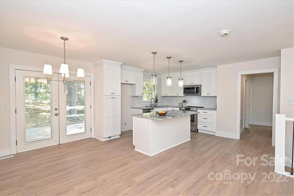  5621 Burleson Dr, Charlotte, NC 28215 photo 8