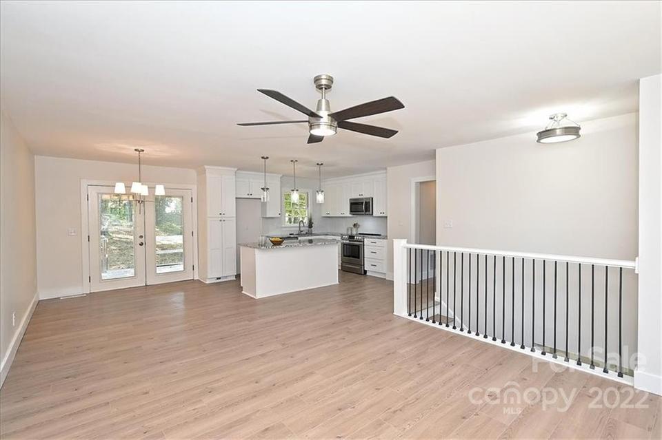  5621 Burleson Dr, Charlotte, NC 28215 photo 7