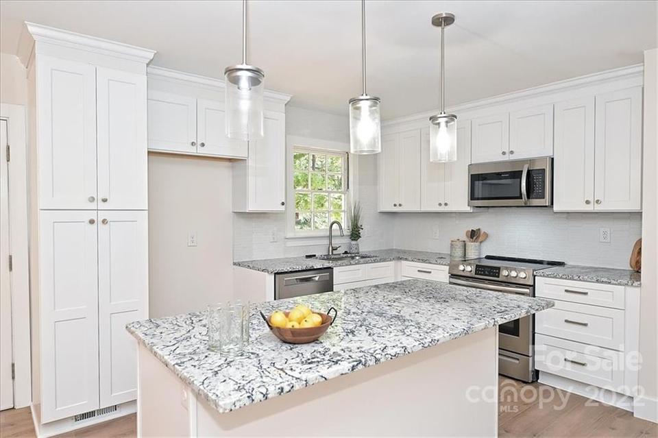  5621 Burleson Dr, Charlotte, NC 28215 photo 11