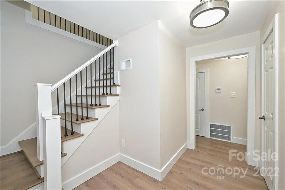  5621 Burleson Dr, Charlotte, NC 28215 photo 3