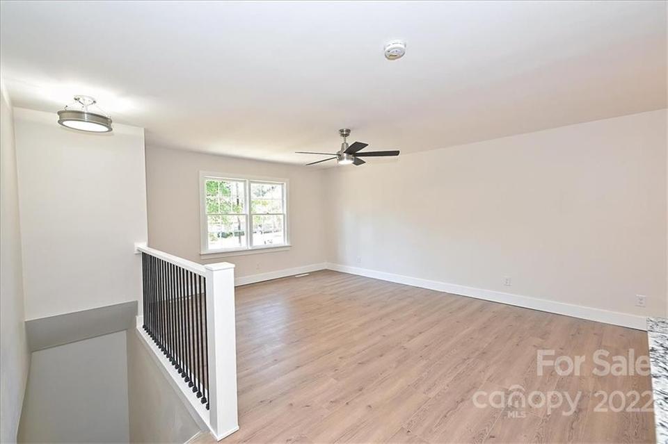  5621 Burleson Dr, Charlotte, NC 28215 photo 5