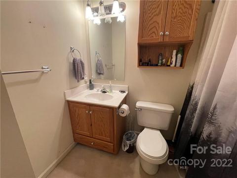 6530 Beechtree Ct, Hickory, NC 28601 photo 17