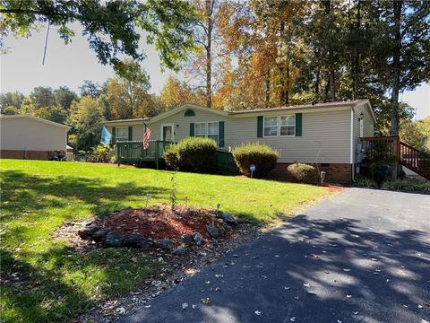 5843 Monarch Pass, Claremont, NC 28610