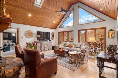 80 Lick Log Rd, Sylva, NC 28779 photo 2