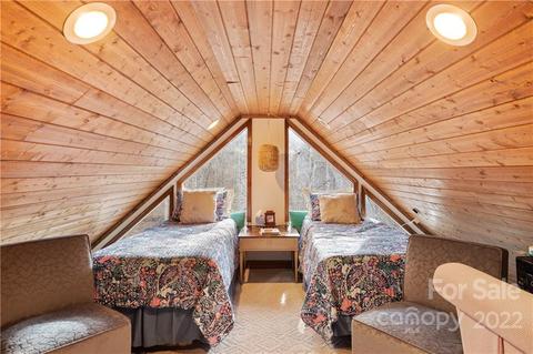 80 Lick Log Rd, Sylva, NC 28779 photo 8