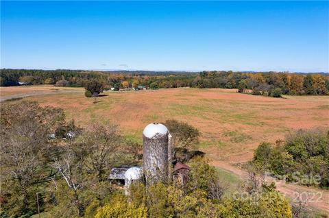 4648 Crouse Rd, Crouse, NC 28033 photo 4
