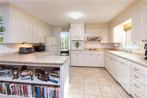 395 Laurel Way, Tryon, NC 28782 photo 12