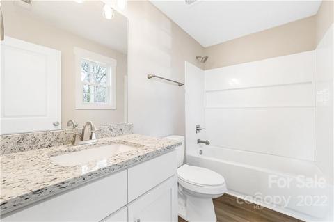 2155 Colonial Ln, Hickory, NC 28601 photo 20
