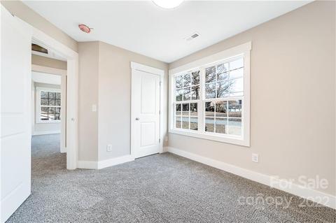 2155 Colonial Ln, Hickory, NC 28601 photo 24