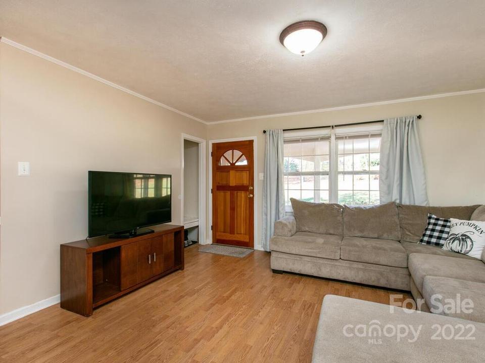  37 Southwicke Dr, Arden, NC 28704 photo 8