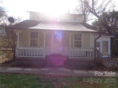 50 Fairview Rd, Marion, NC 28752