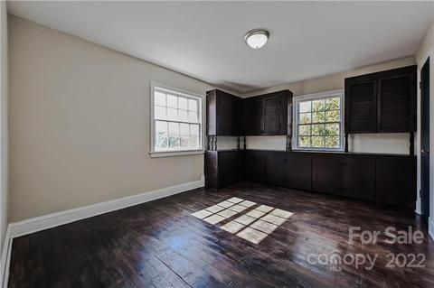 209 W Spring St, Troy, NC 27371 photo 23