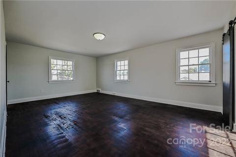 209 W Spring St, Troy, NC 27371 photo 20
