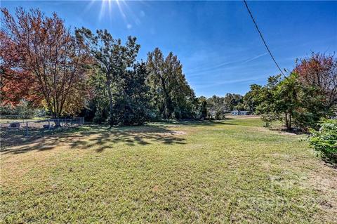 209 W Spring St, Troy, NC 27371 photo 29