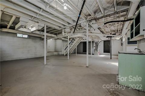 209 W Spring St, Troy, NC 27371 photo 28