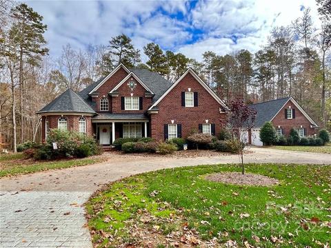 6376 Fox Chase Dr, Davidson, NC 28036 photo 1