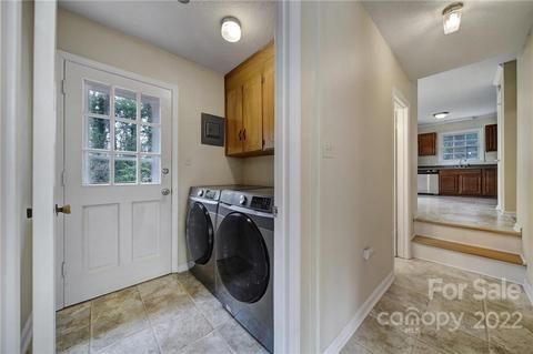 11241 Hallmark Dr, Matthews, NC 28105 photo 13