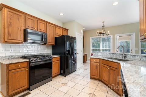 3000 Tiffany Dr, Monroe, NC 28110 photo 5