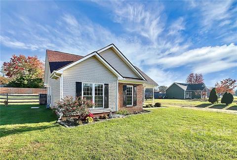 5108 Willow Run Dr, Monroe, NC 28110 photo 2